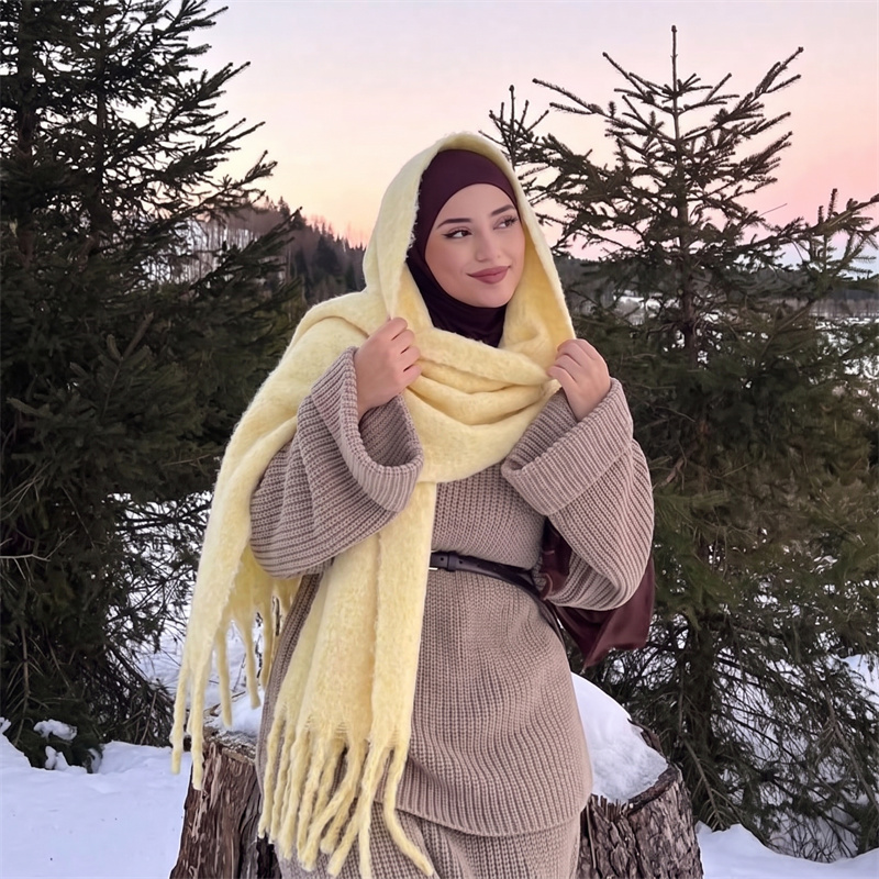 Vintage Plain Mohair Tassel Sc - đánh giá và giá Street Fashion Hijab