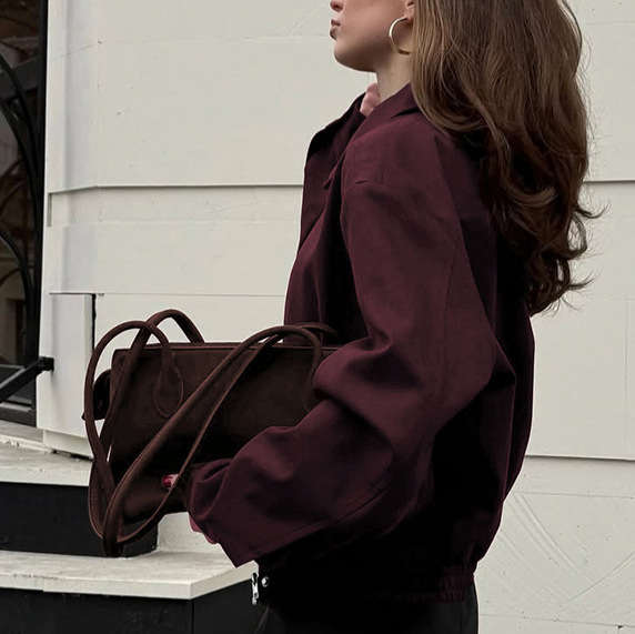 Fall Winter 2025 Wine Red Joke - đánh giá và giá Street Fashion Fall 2025