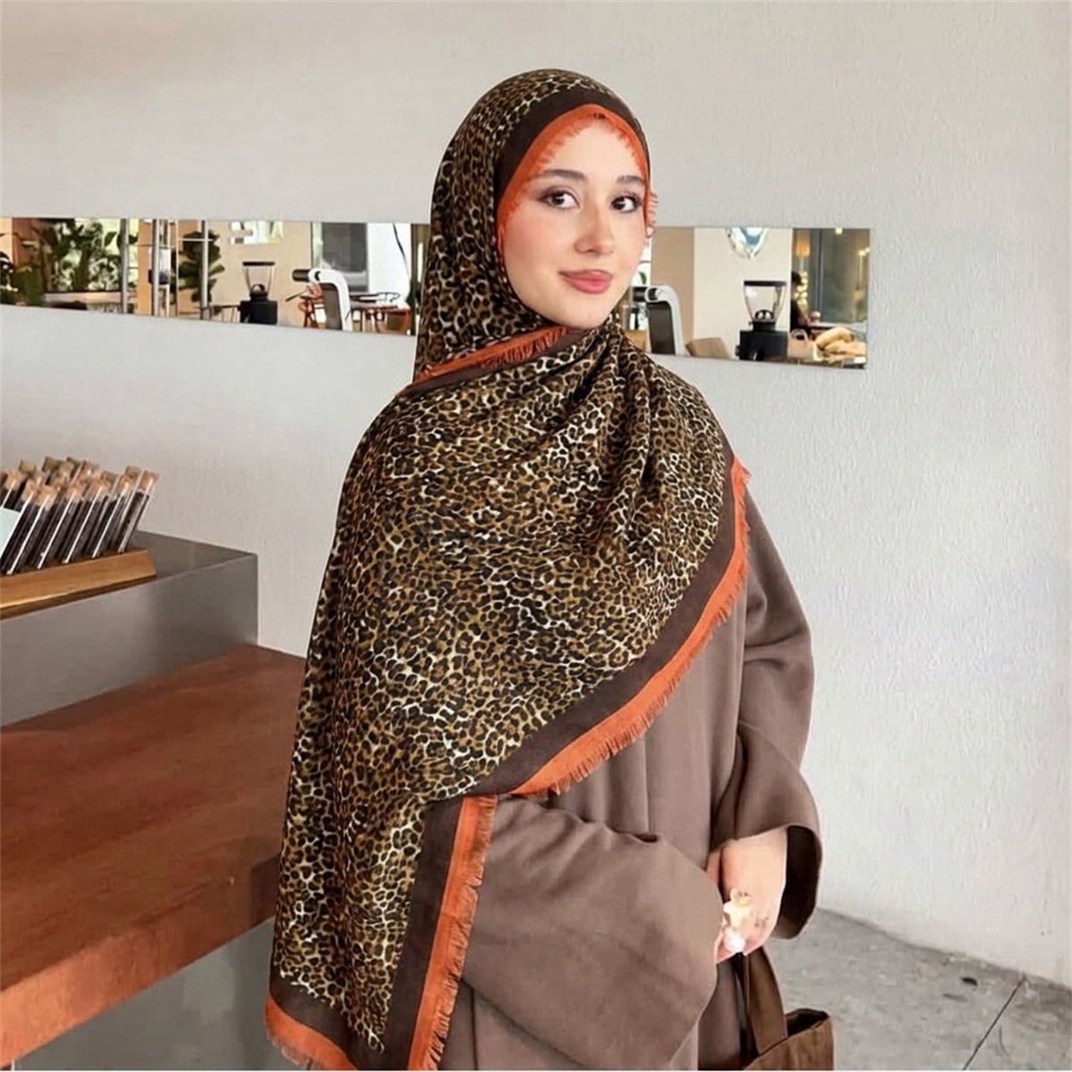 Vintage Leopard Print Hijab Sc - đánh giá và giá Street Fashion Hijab