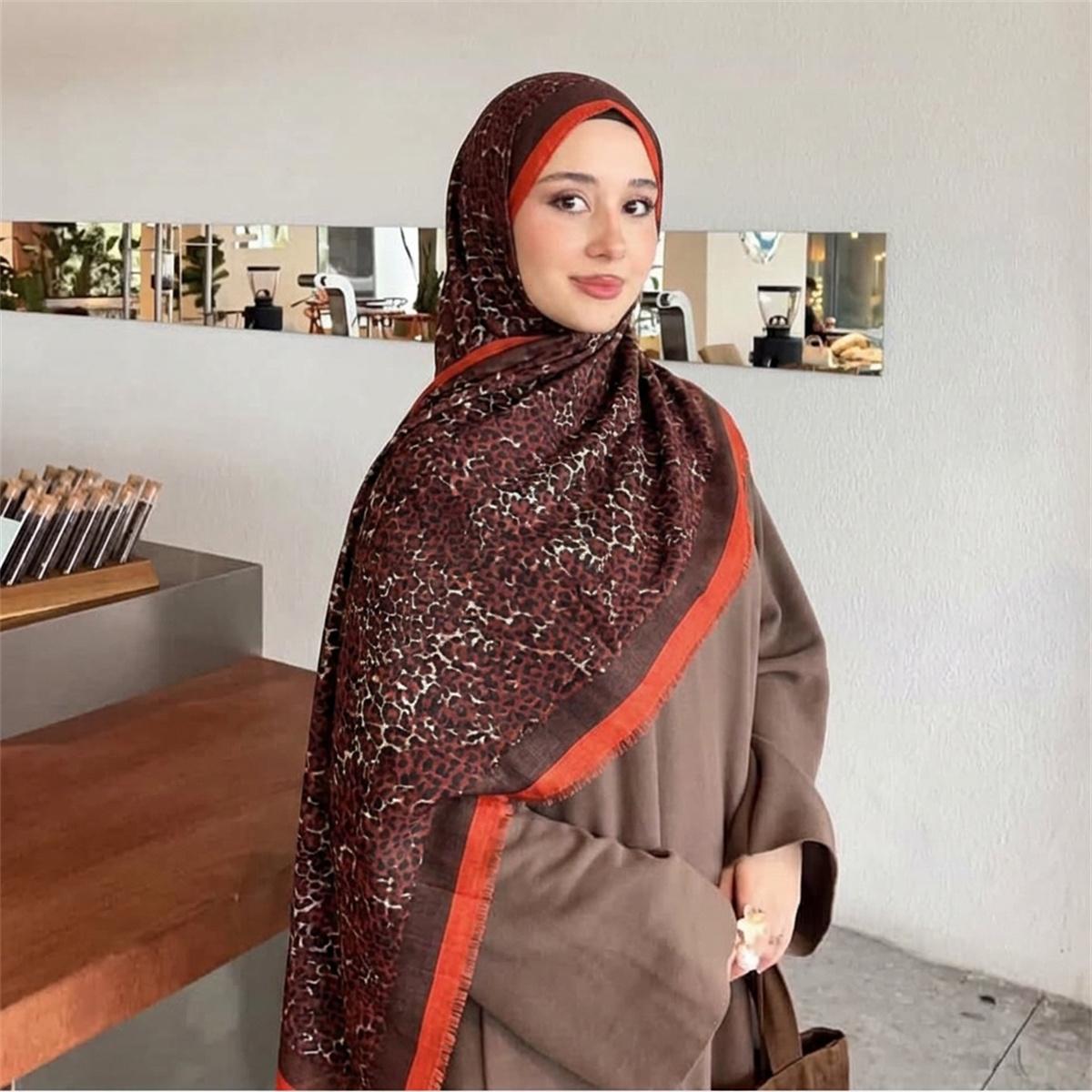 Vintage Leopard Print Hijab Sc - đánh giá và giá Street Fashion Hijab