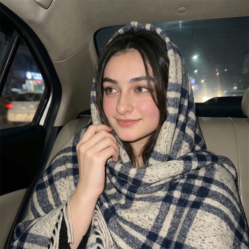 Heavy 750g Scarf Check Poncho  - đánh giá và giá Street Fashion Hijab